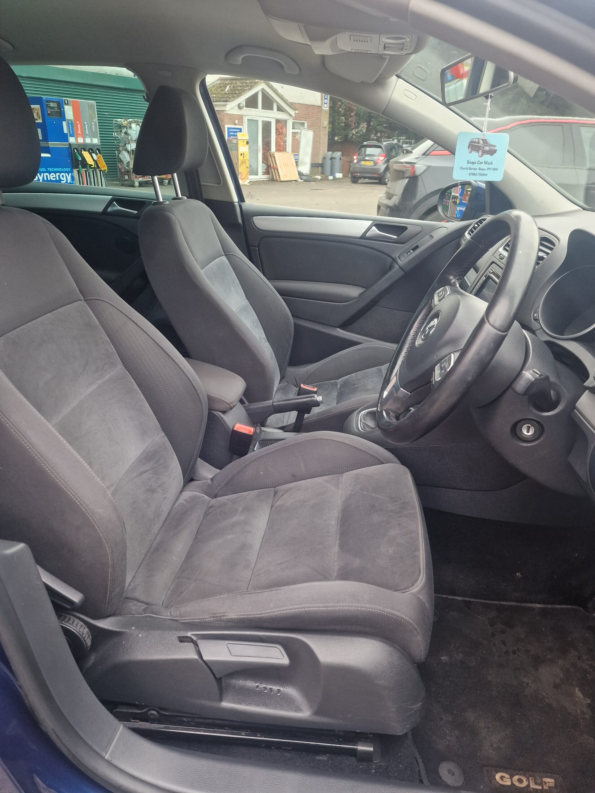 
								2010 Volkswagen Golf 2.0 GT TDI,PACIFIC BLUE, ALCANTARA SEATS full									