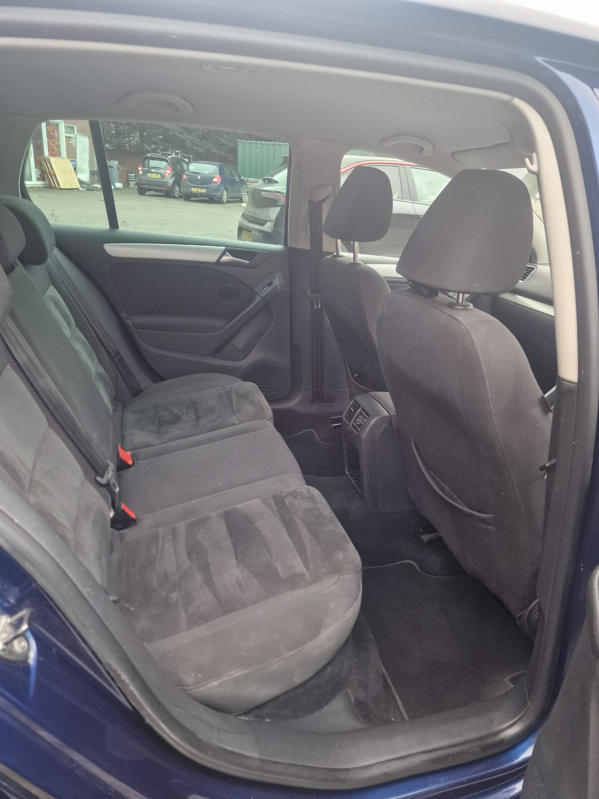 
								2010 Volkswagen Golf 2.0 GT TDI,PACIFIC BLUE, ALCANTARA SEATS full									