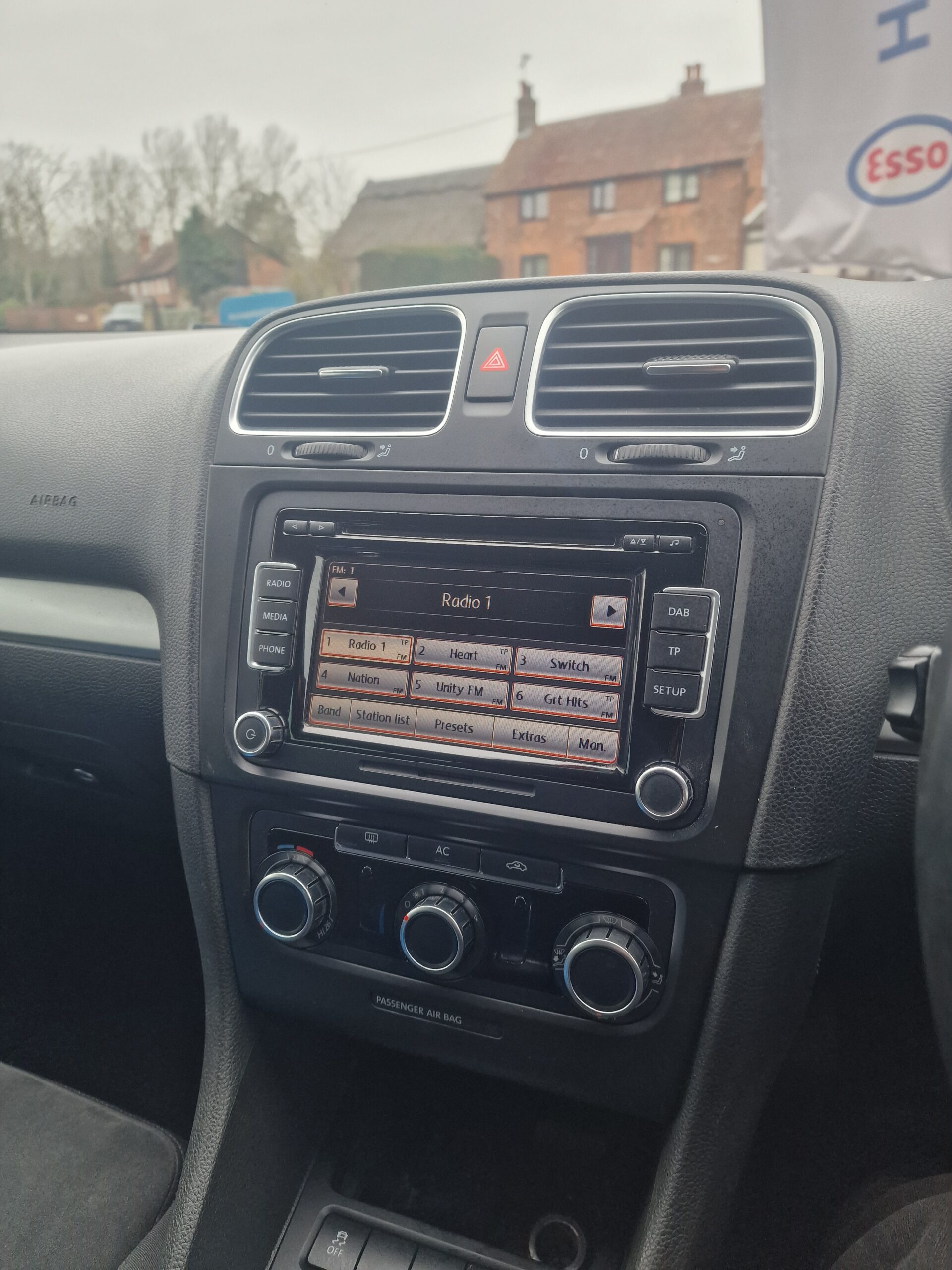 
								2010 Volkswagen Golf 2.0 GT TDI,PACIFIC BLUE, ALCANTARA SEATS full									